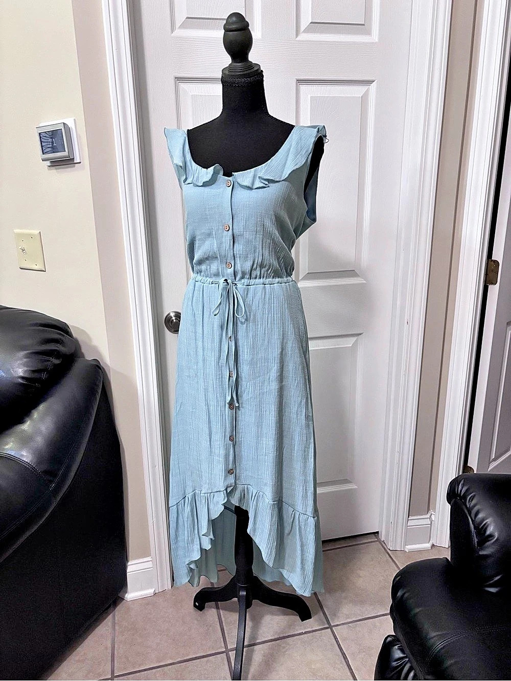 LUXOLOGY Ruffle Button Front High/Low Dress in Blue Size Medium - Picture 2 of 8